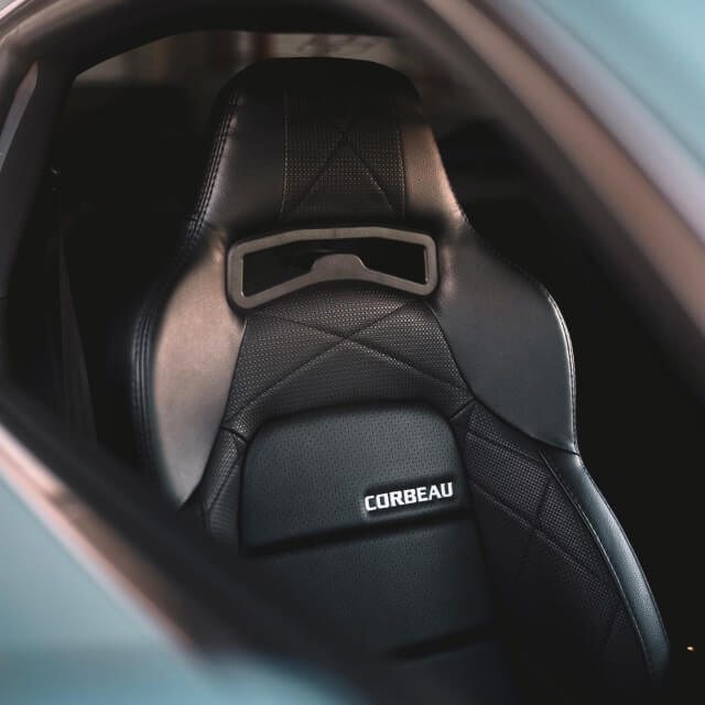 Seats & Seat Covers