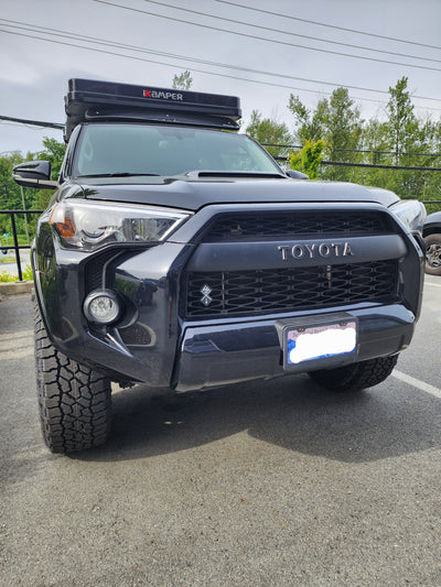 Universal Logo Grill Emblem