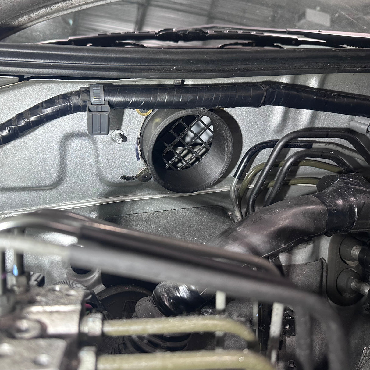 O2 Fabrication 2005-2015 Toyota Tacoma Cowl Snorkel Kit