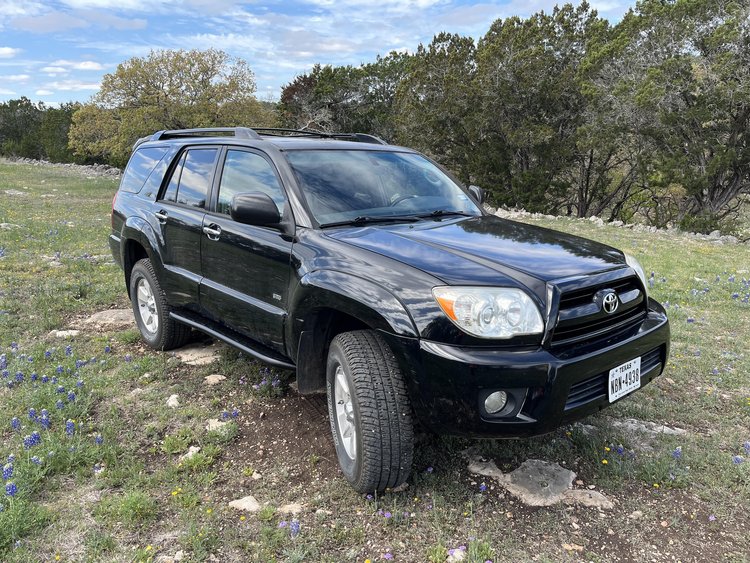 Greenlane 4th Gen 4Runner Aluminum Sliders with Rear Kick Out