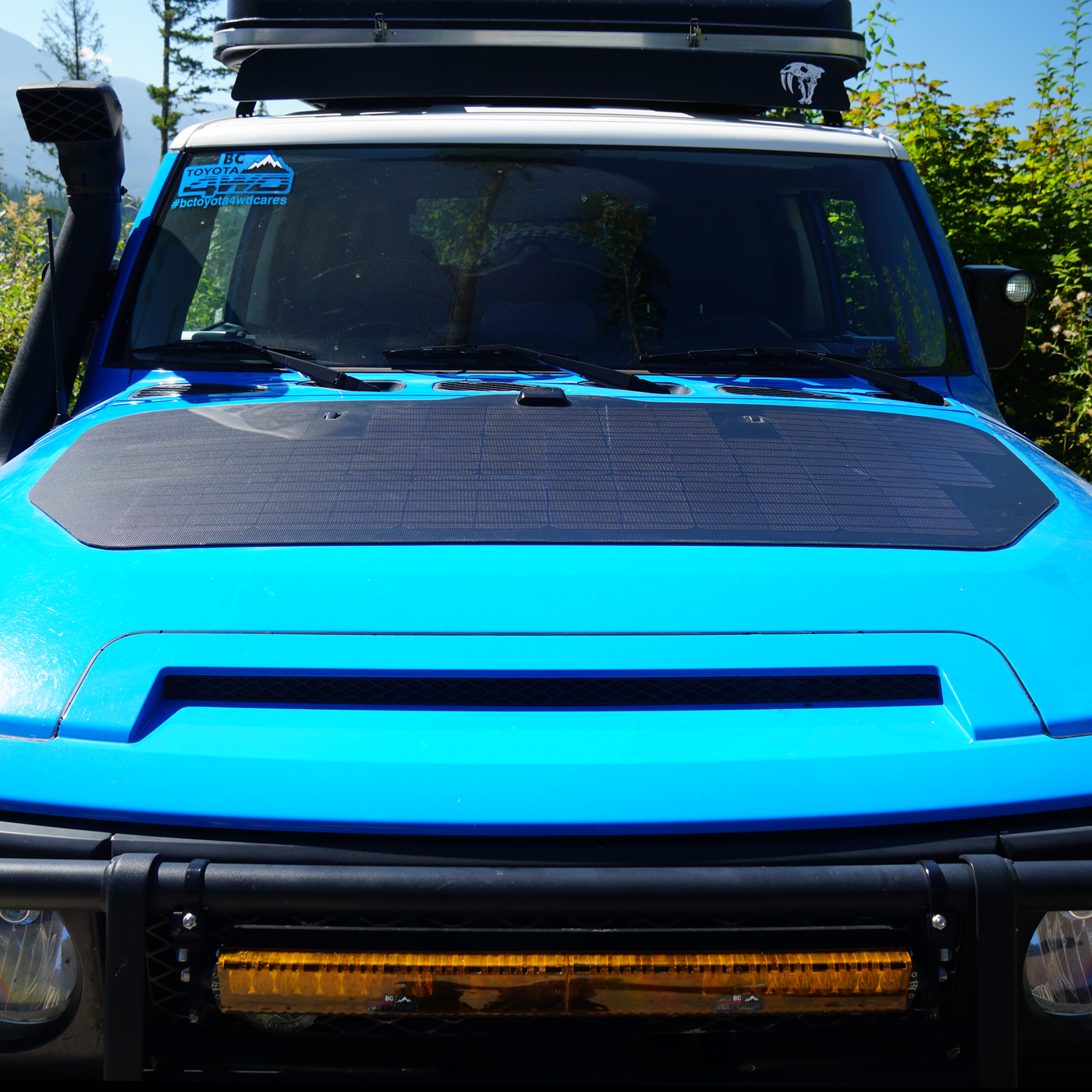 Cascadia 4x4 Toyota FJ Cruiser VSS System - 100 Watt Hood Solar Panel