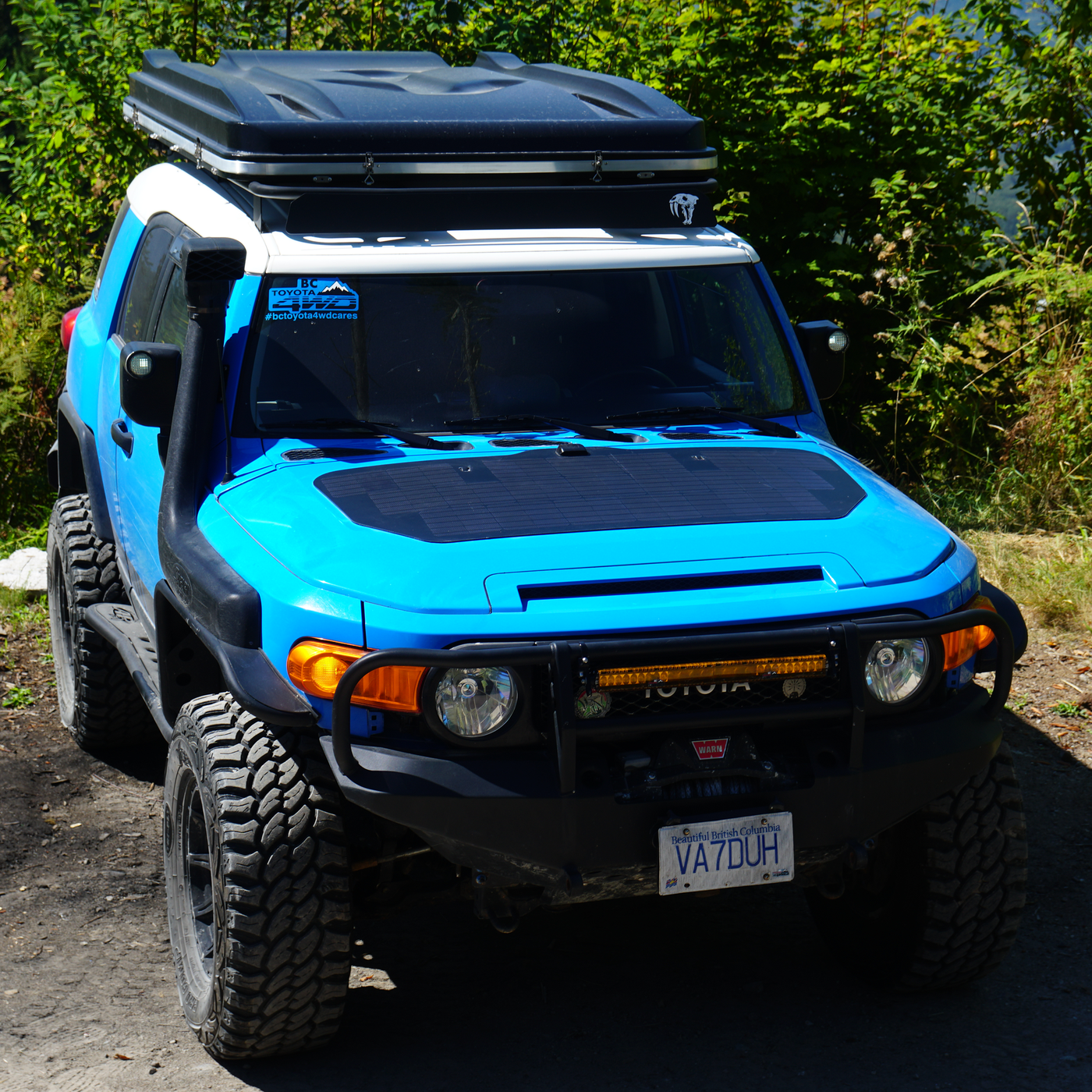 Cascadia 4x4 Toyota FJ Cruiser VSS System - 100 Watt Hood Solar Panel