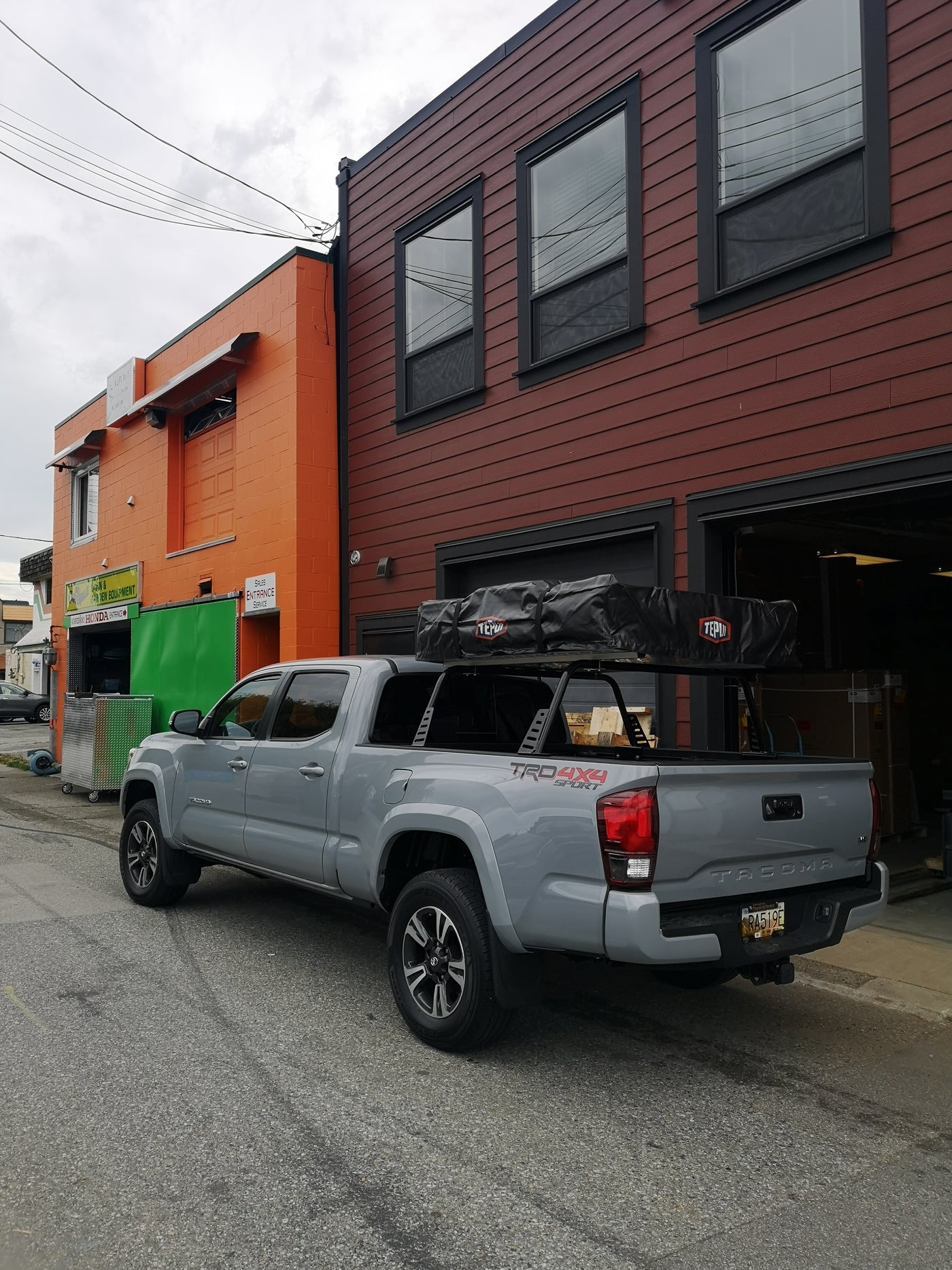 O2 Fabrication 2005+ Tacoma Bed Rack