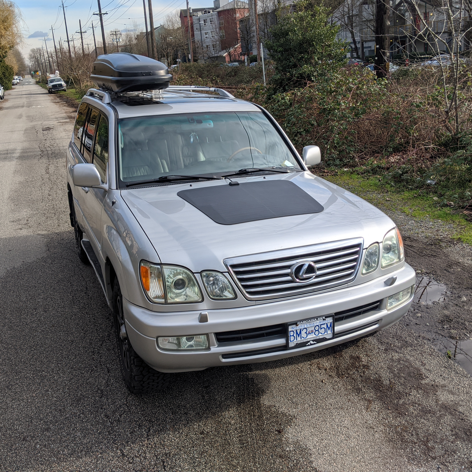 Cascadia 4x4 VSS System - 90 Watt Hood Solar Panel (Various Fitment)
