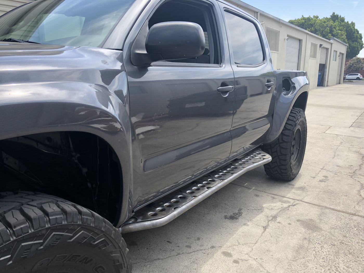 2005-2019 Tacoma Step Rock Sliders - Cali Raised LED